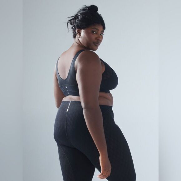 NWT- Savage X FENTY - PEAK PERFORMANCE LOW-IMPACT X MESH SPORTS BRA- Size 1X - Picture 3 of 14